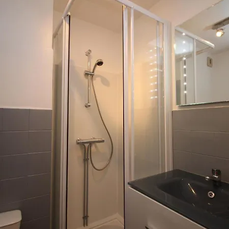 Apartamento Studio Avec Balcon Et Parking Au Mont-dore - Fr-1-608-113 *